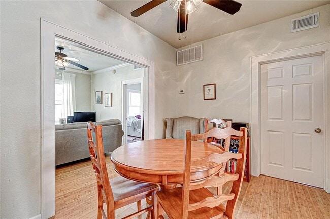 property at 1024 Heights Blvd