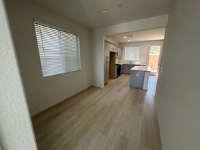 1343 W Payson Ave in Visalia, CA - Building Photo - Building Photo