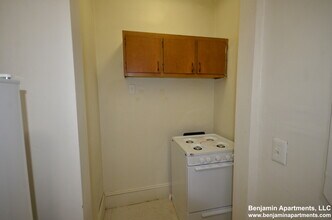 1340A Commonwealth Ave, Unit 32 in Boston, MA - Building Photo - Building Photo