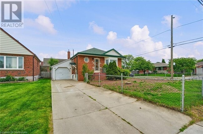 property at 287 Montrose Ave