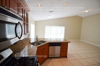 128 Gables Blvd in Weston, FL - Building Photo - Building Photo