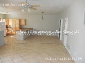 6204 Sedona Dr NE in Albuquerque, NM - Building Photo - Building Photo
