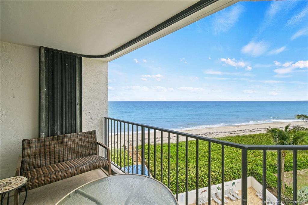9650 S Ocean Dr in Jensen Beach, FL - Building Photo