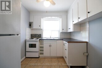 2434-2434 Keele St in Toronto, ON - Building Photo - Building Photo
