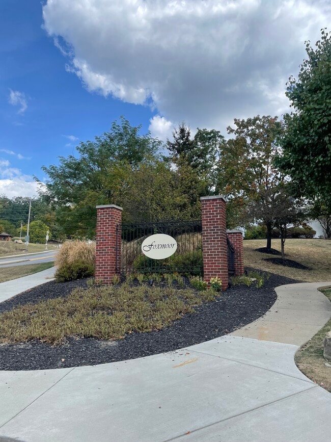 property at 415 Stockton Rdg