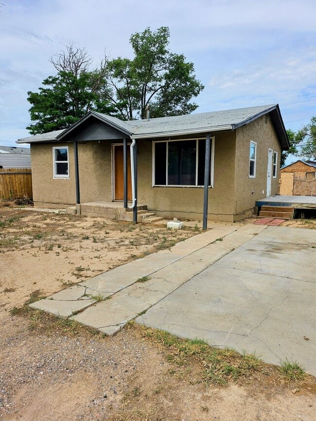 property at 2505 Carthage Ave