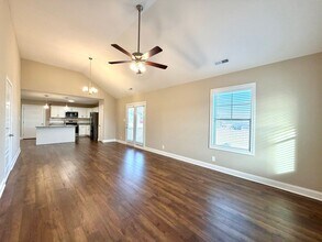 201 Ardell Dr in Clarksville, TN - Building Photo - Building Photo