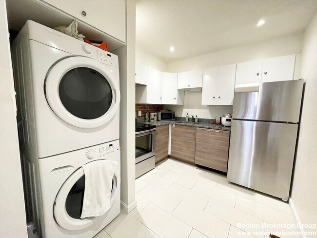 property at 73 Gainsborough St