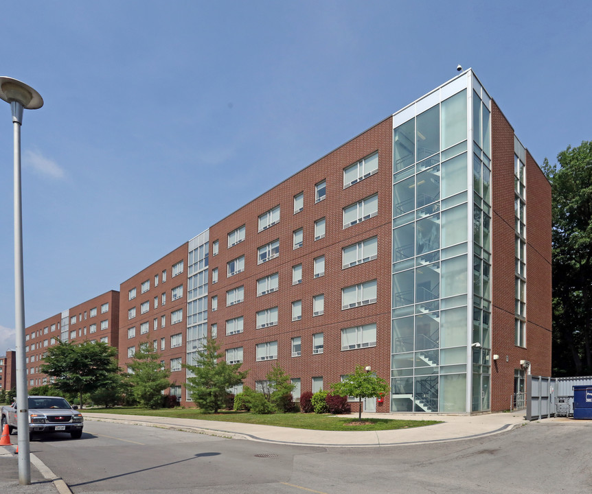 Les Prince Hall in Hamilton, ON - Building Photo