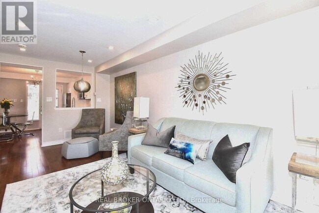 9472 Sheppard Ave E in Toronto, ON - Building Photo - Building Photo