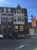 152 W King St in York, PA - Building Photo