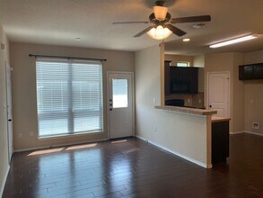 201 Anne Louise Dr in New Braunfels, TX - Building Photo - Building Photo