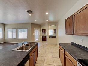 850 W Vineyard Plains Dr in San Tan Valley, AZ - Building Photo - Building Photo