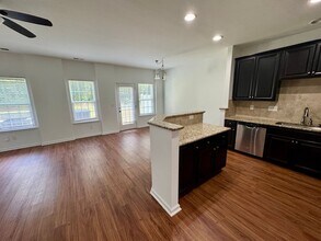 2549 Silverthorn Dr in Charlotte, NC - Building Photo - Building Photo