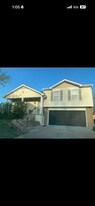 7820 S 159th St in Omaha, NE - Building Photo
