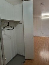 670 Hill Dr, Unit 209 in Hoffman Estates, IL - Building Photo - Building Photo