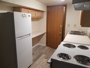 417 Saint Louis Rd, Unit B in Collinsville, IL - Foto de edificio - Building Photo