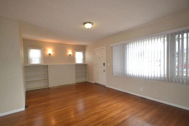 5419 Keniston Ave in Los Angeles, CA - Building Photo - Building Photo