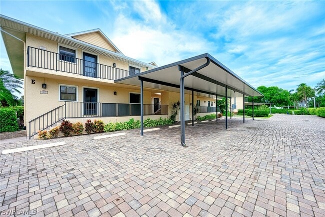 1100 9th St S in Naples, FL - Building Photo - Building Photo