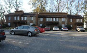 College Station in Charlotte, NC - Building Photo - Building Photo