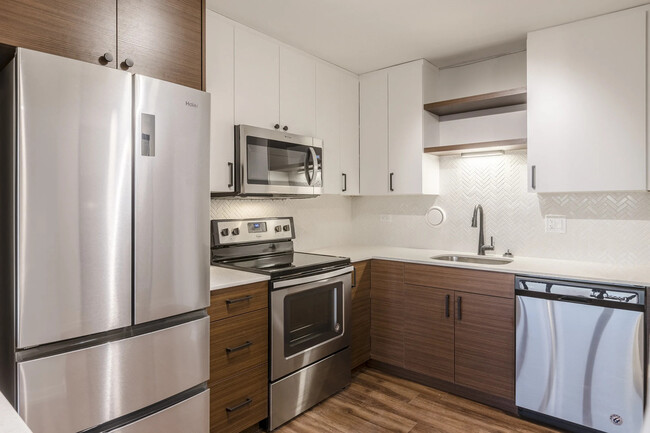 property at 1220 S Michigan Ave