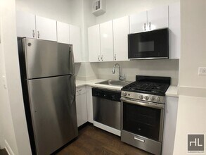 WEST 22 STREET in New York, NY - Building Photo - Building Photo
