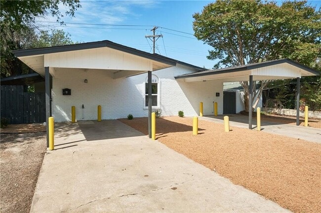 8602 Fireside Dr