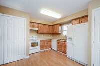 3304 Whispering Woods Dr photo'