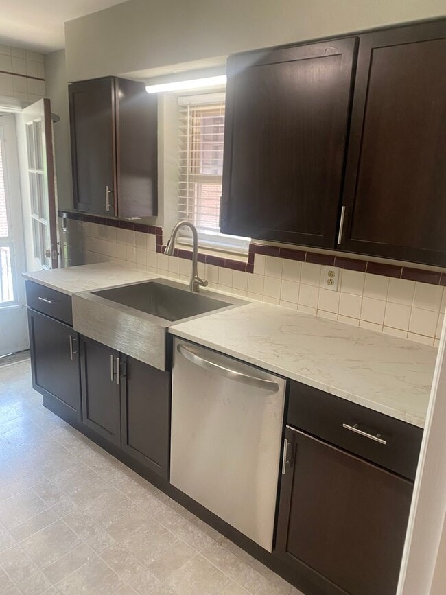 property at 5744 Murdoch Ave