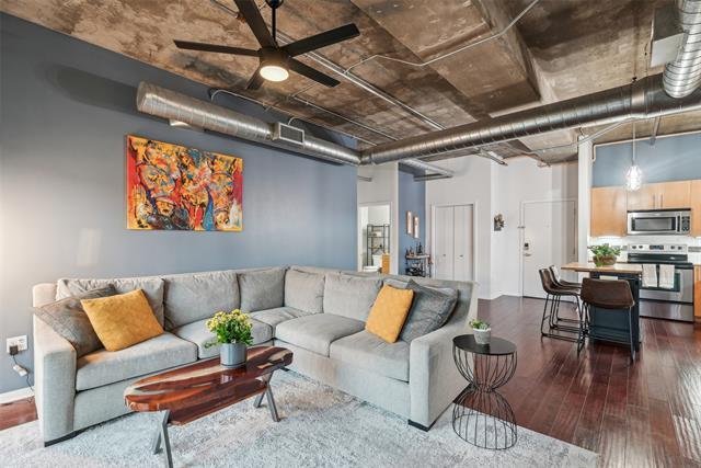 1001 Belleview St in Dallas, TX - Building Photo - Building Photo