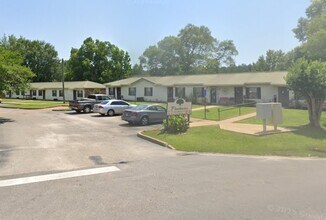 1043 Whiskey Run Rd in Camden, AL - Building Photo - Building Photo