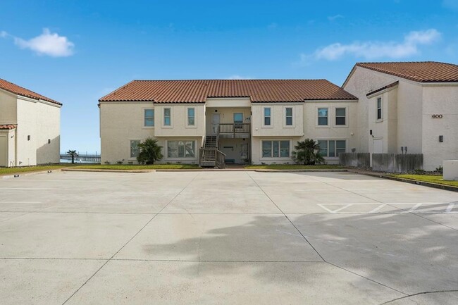 620 Fulton Beach Rd in Rockport, TX - Building Photo - Building Photo