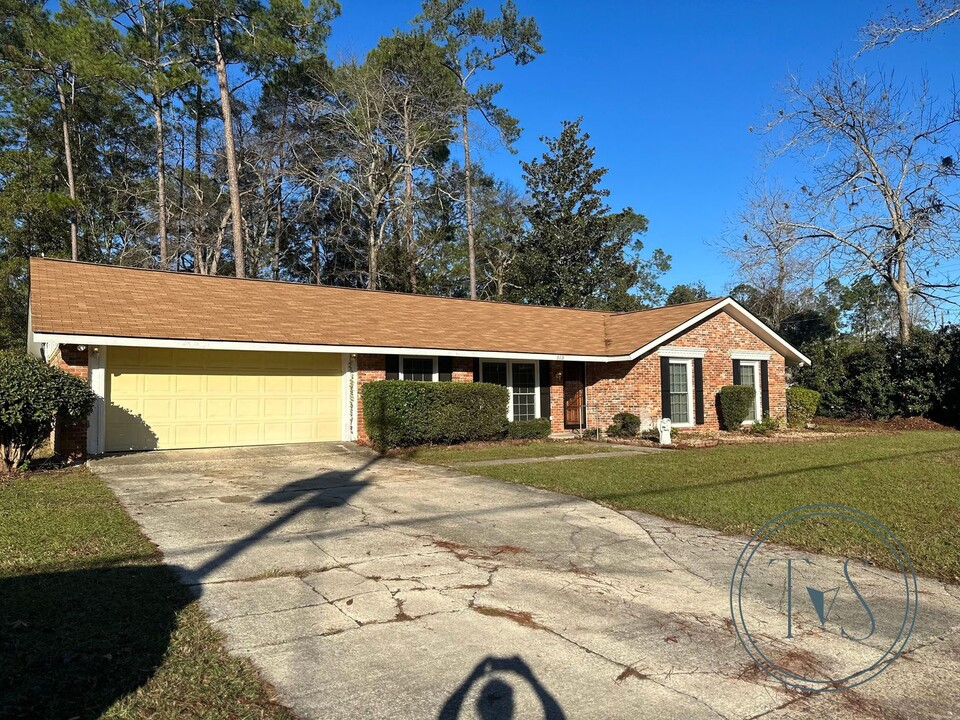 513 N Main St in Hinesville, GA - Building Photo