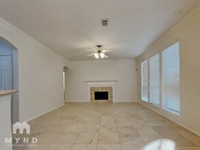 9511 Weldridge Dr in Sugar Land, TX - Building Photo - Building Photo