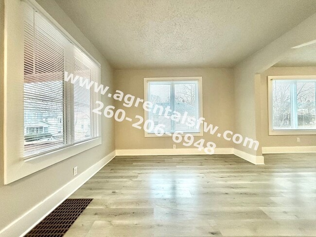 2639 Fox Ave in Fort Wayne, IN - Building Photo - Building Photo