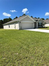 7042 SW 136th Ln in Ocala, FL - Foto de edificio - Building Photo