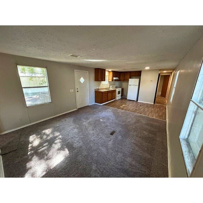 2395 Parrott Dr in Florence, SC - Building Photo - Building Photo