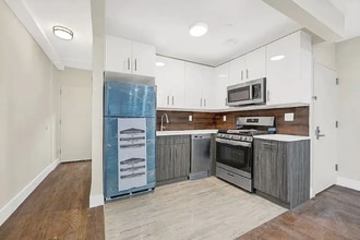 694 E 38th St in Brooklyn, NY - Building Photo - Building Photo