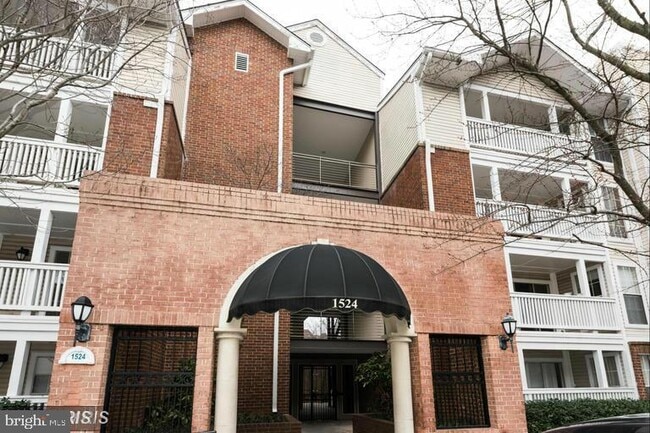 property at 1524 Lincoln Way