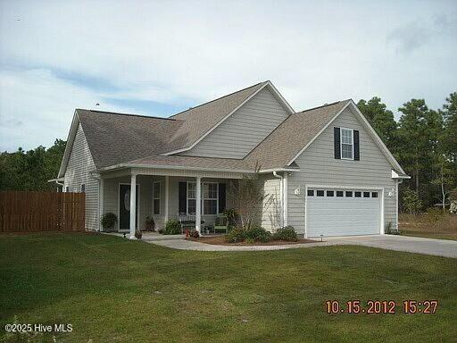 215 Gold Leaf Dr in Hampstead, NC - Building Photo