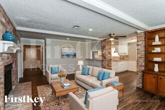 15010 Chaseridge Dr in Missouri City, TX - Building Photo - Building Photo