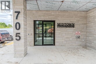 705 Grand Marais Rd E in Windsor, ON - Building Photo - Building Photo