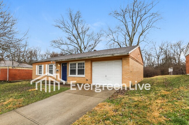 9209 Meadowglen Dr in Cincinnati, OH - Building Photo - Building Photo