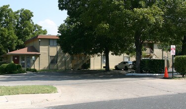 Alma Soco in Austin, TX - Foto de edificio - Building Photo