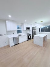 8315 Kittyhawk Ave in Los Angeles, CA - Building Photo - Building Photo