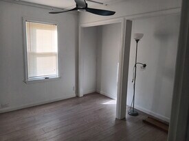 9 Keyes St in Fairfield, ME - Building Photo