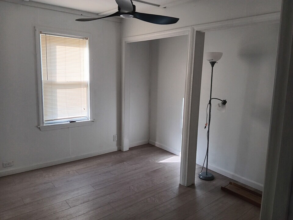 9 Keyes St in Fairfield, ME - Building Photo