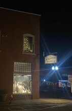 310 Public Sq, Unit Pioneer Building Ste 220 in Watertown, TN - Foto de edificio - Building Photo