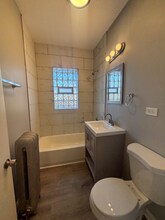 652-658 E 81st St in Chicago, IL - Building Photo - Building Photo