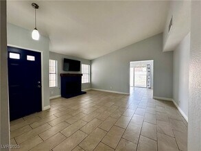 8399 Palmada Dr in Las Vegas, NV - Building Photo - Building Photo